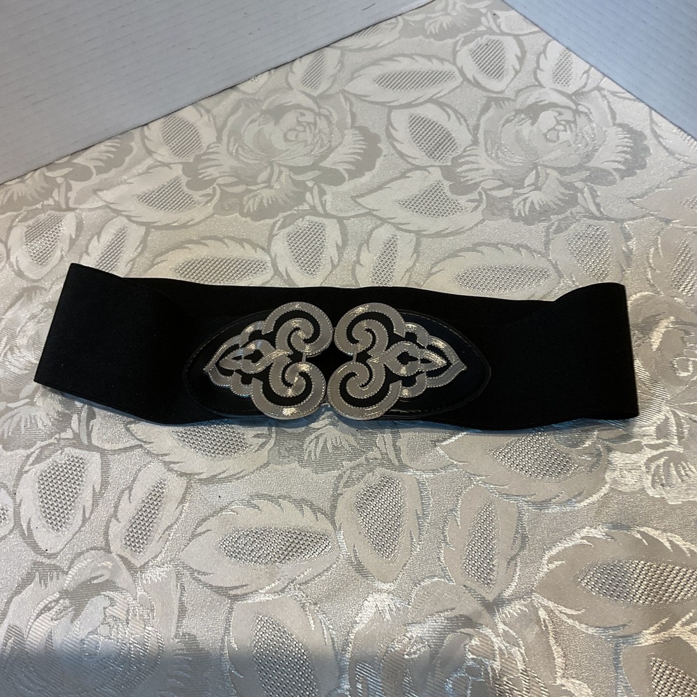 Le Chateau Cinch Belt Womens S/M Black Excellent Silver Filigree Elastic Wide